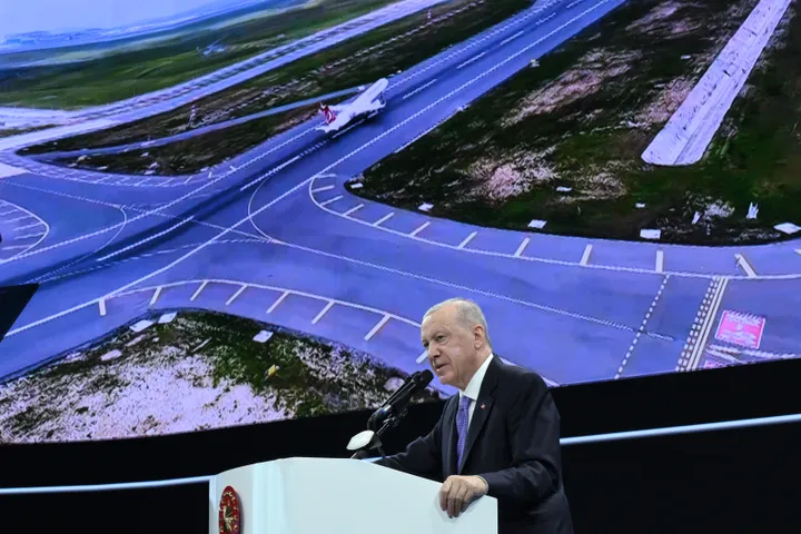 Ердоган: Четвртата писта на аеродромот во Истанбул ќе ја зголеми неговата глобална поврзаност