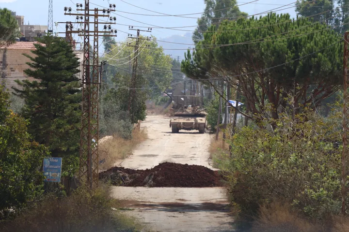 Plainte à Paris visant l'armée israélienne après l'arrachage d'oliviers centenaires au Liban
