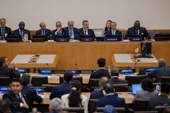 Türkiye's Fidan chairs OIC meeting, highlights Gaza and regional conflicts