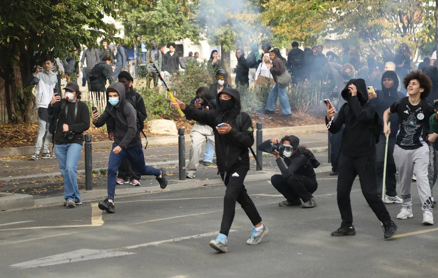 Középiskolások az elmúlt hét óta tartanak demonstrációkat iskoláik előtt Franciaországban