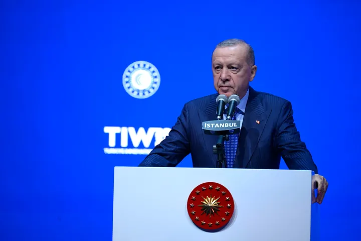 Turkish president hails new energy milestone as Osman Gazi heads to Black Sea