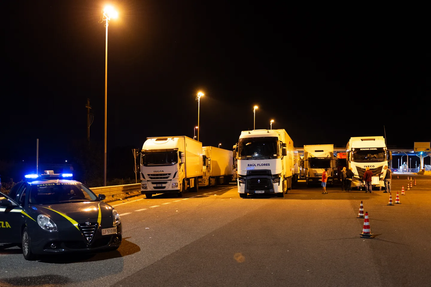Italia: La protesta degli autotrasportatori contro il caro carburanti