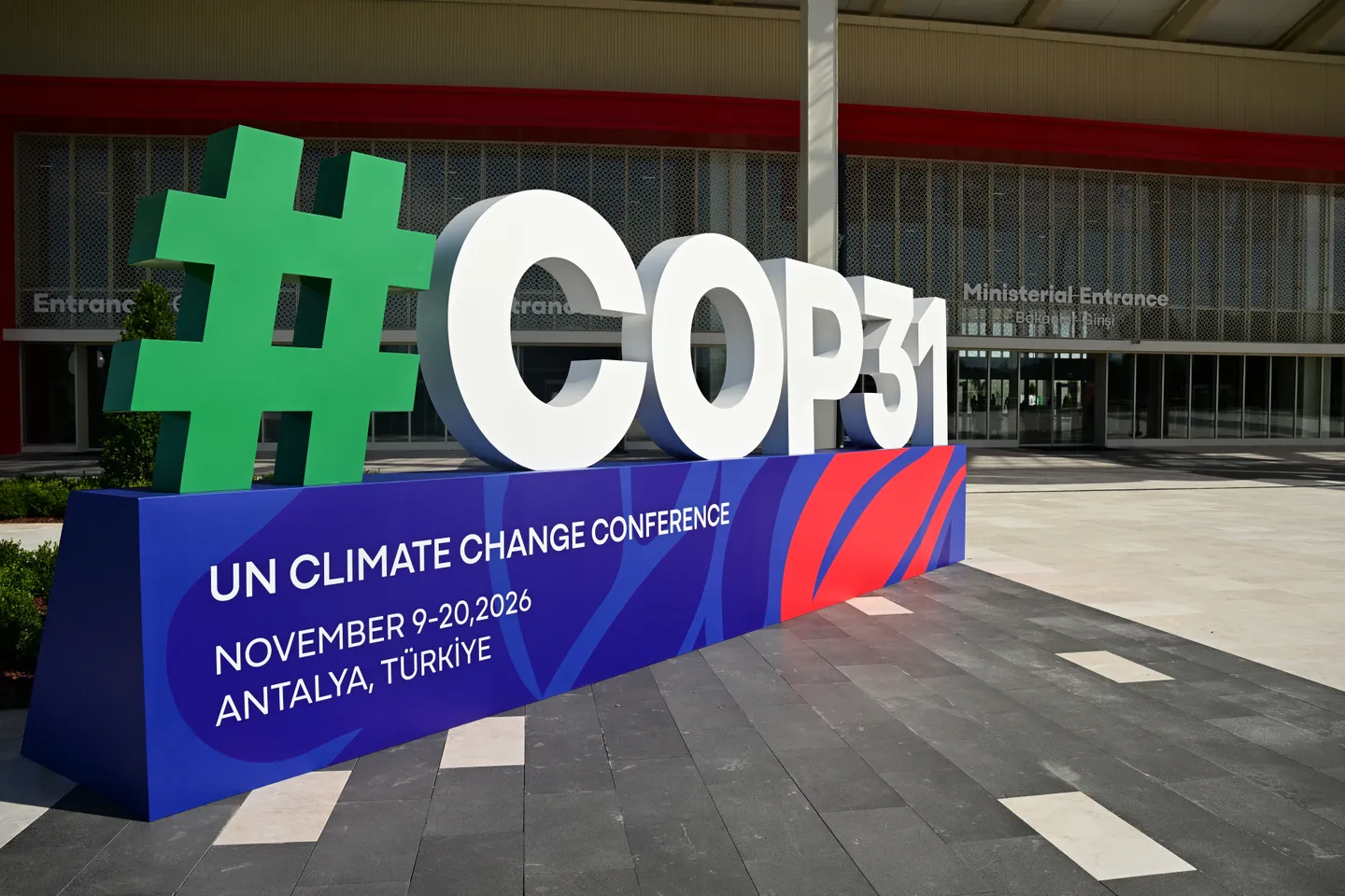 UNDP urges faster green investment as Istanbul hosts pre-COP31 summit