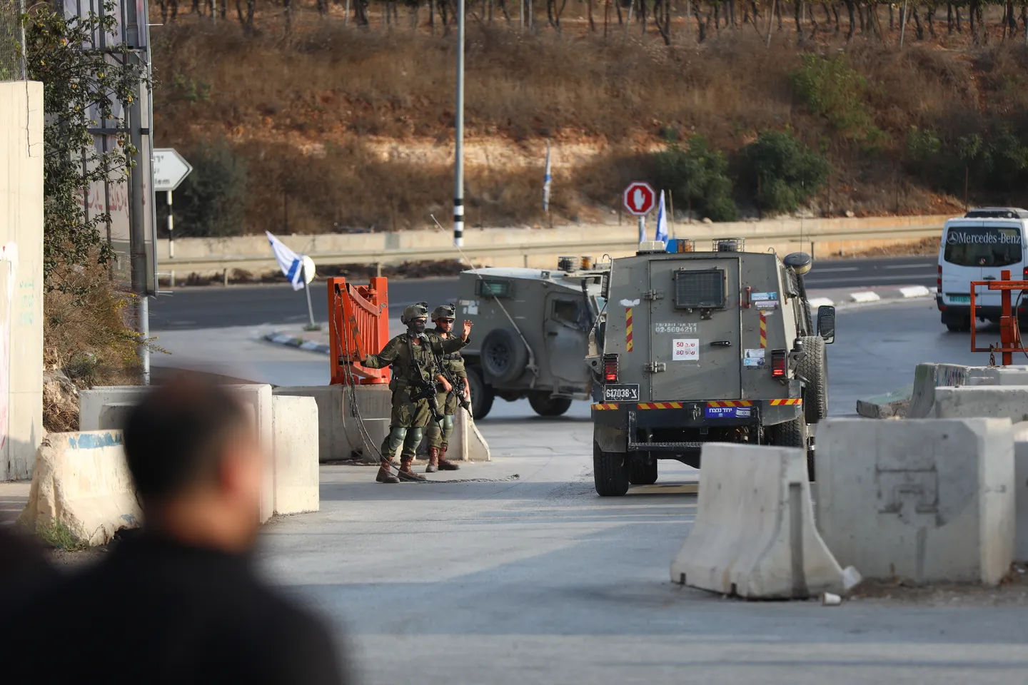 Το Ισραήλ συνέλαβε τουλάχιστον 13 Παλαιστίνιους στην κατεχόμενη Δυτική Όχθη