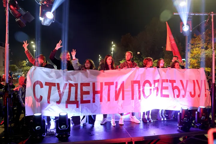 Србија: Студентска листа освои 140 мандати или над 52 отсто од гласовите