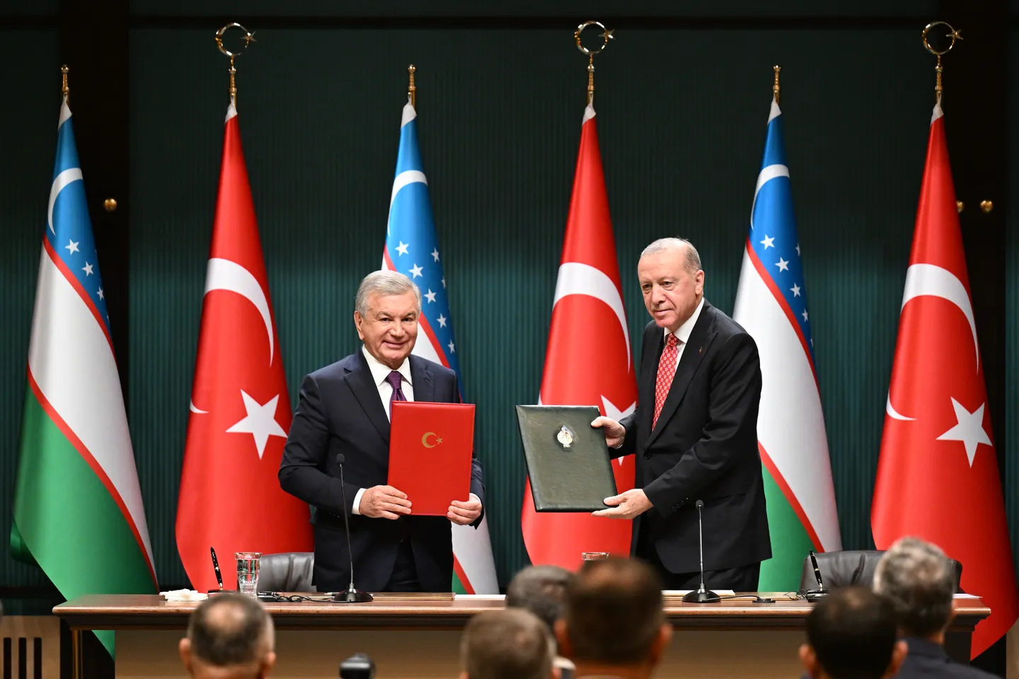 Törkiyä belän Üzbäkstan arasında 5 kileşü imzalandı