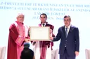 ھاجەتتەپە ئۇنىۋېرسىتېتى تۈركمەنىستان پىرېزىدېنتى بەردىمۇھەممەدوۋغا پەخرىي دوكتورلۇق ئۇنۋانى بەردى