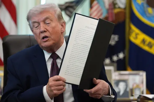 Trump droht Iran mit Angriffen auf zivile Infrastruktur