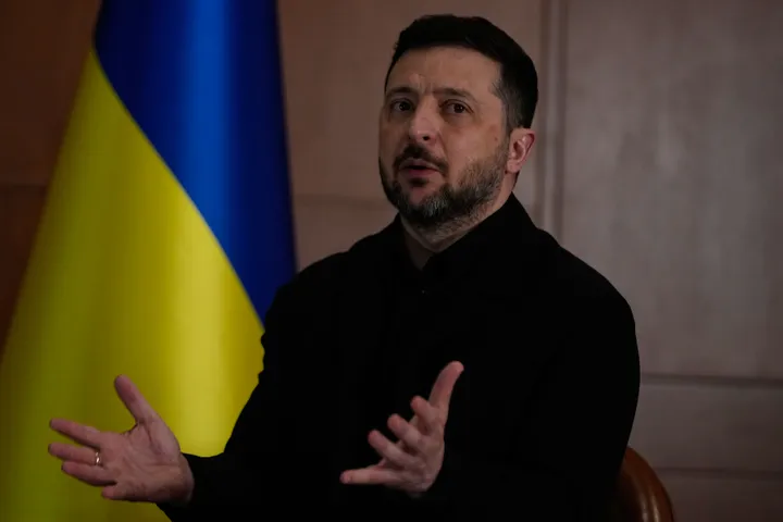 Зеленский применил «дальнобойные санкции»