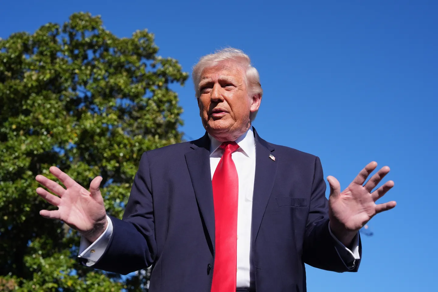 Trump prêt à rencontrer le guide suprême iranien si un accord est conclu
