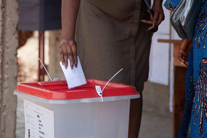 2027: INEC say Nigeria voter register don pass 103 million