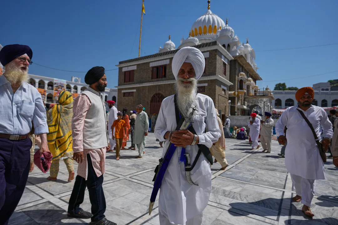 गुरु अर्जन देव के शहीदी दिवस पर पाकिस्तान जाएंगे 541 सिख श्रद्धालु