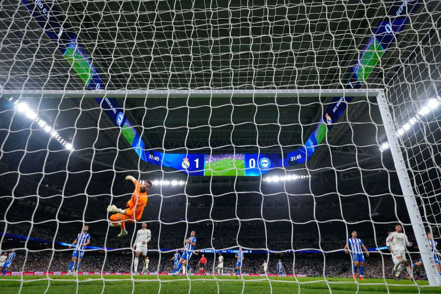 Rikthehet futbolli evropian, pesë ligat kryesore gati për sezonin e ri