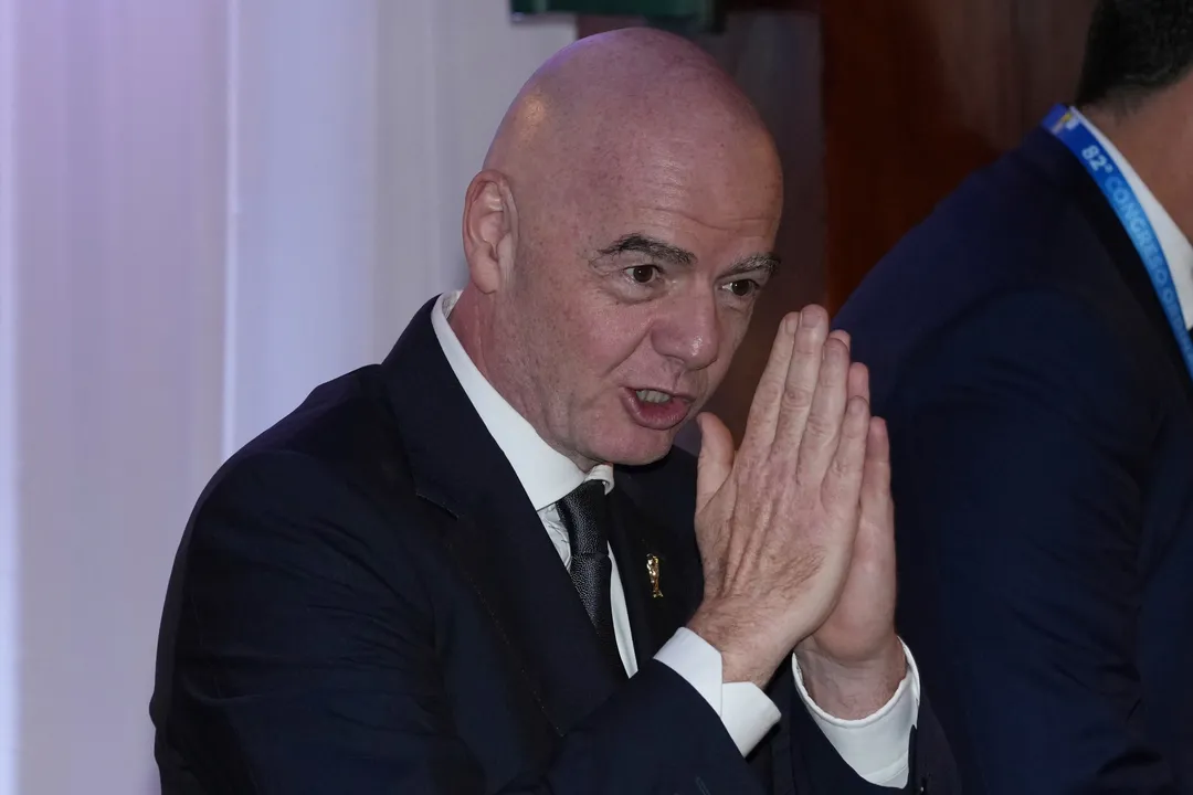 Foot: la Fifa dénonce "un effort concerté et continu" pour affaiblir Infantino