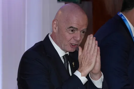 Foot: la Fifa dénonce "un effort concerté et continu" pour affaiblir Infantino