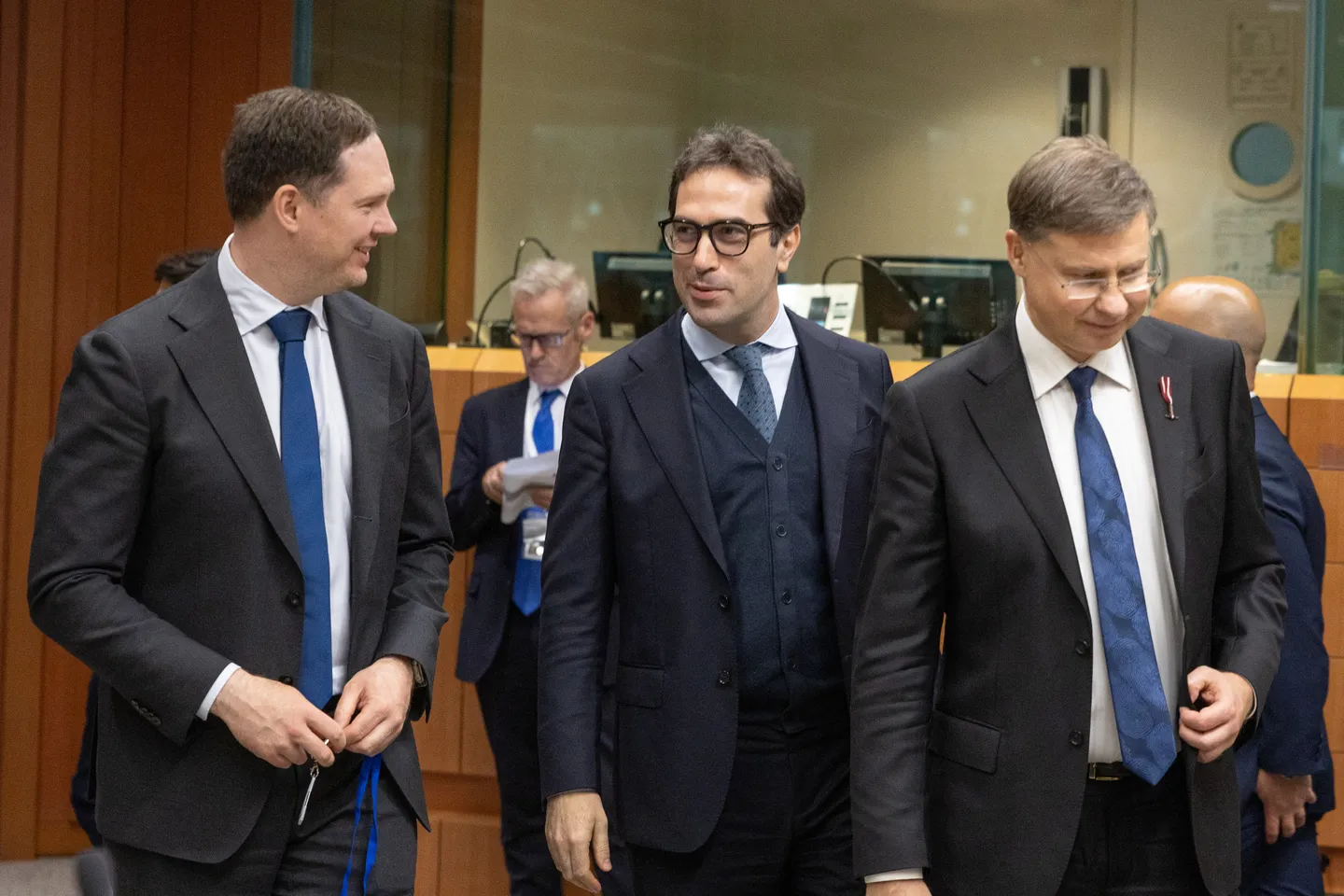 Белгискиот министер за економија предупредува на грчко сценарио без „храбри заштеди“