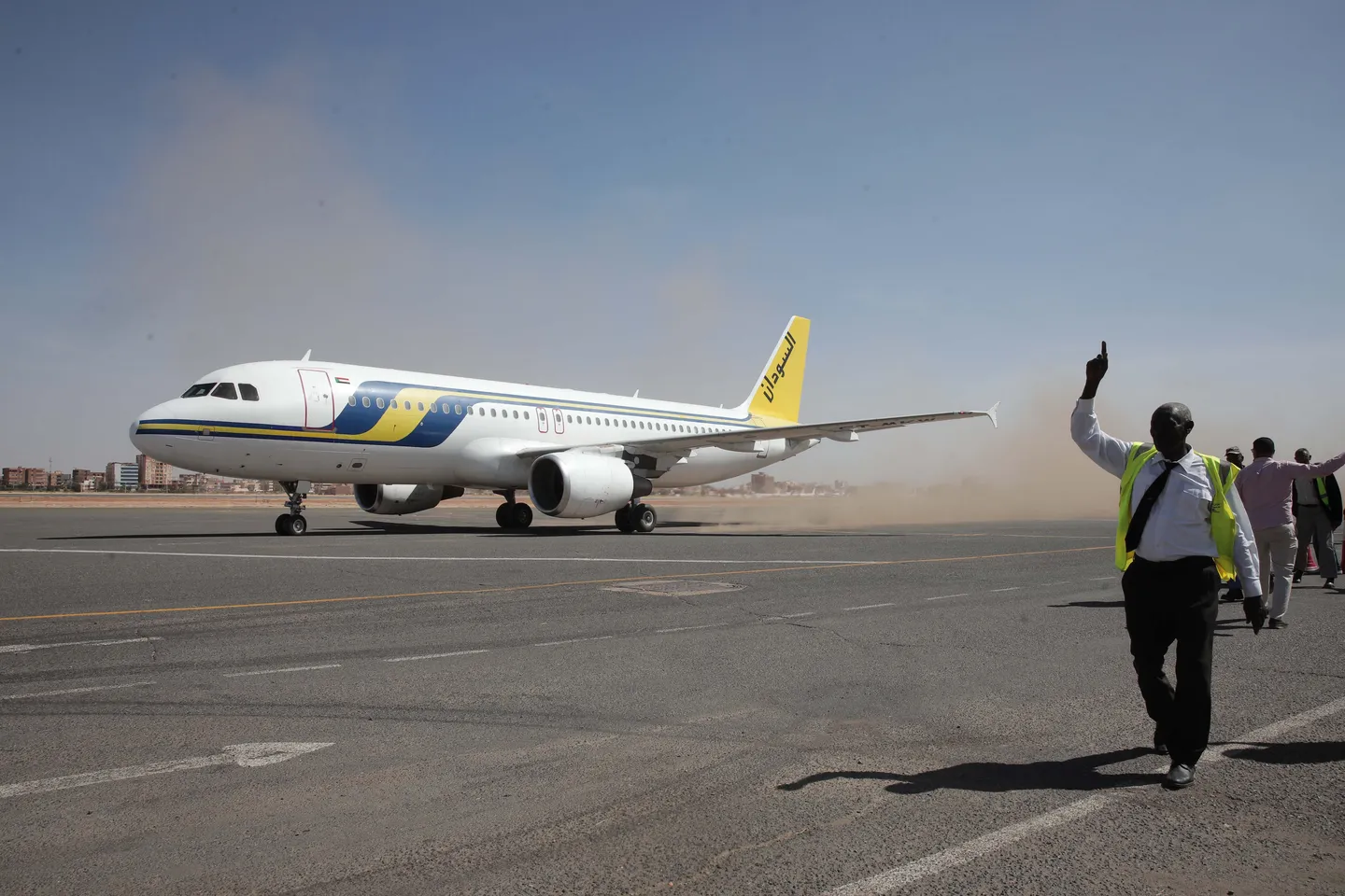 Shirkadda diyaaradaha ee EgyptAir oo dib u billowday duullimaadyadii Suudaan