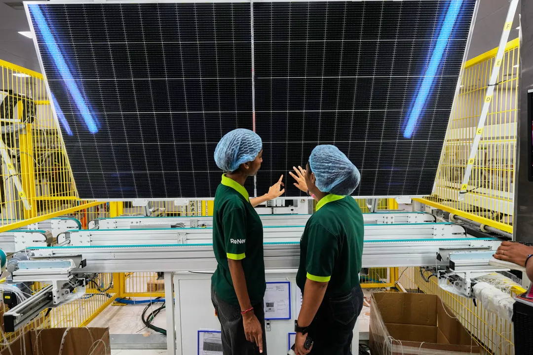 AS resmi tetapkan bea masuk tinggi untuk impor panel surya dari Indonesia