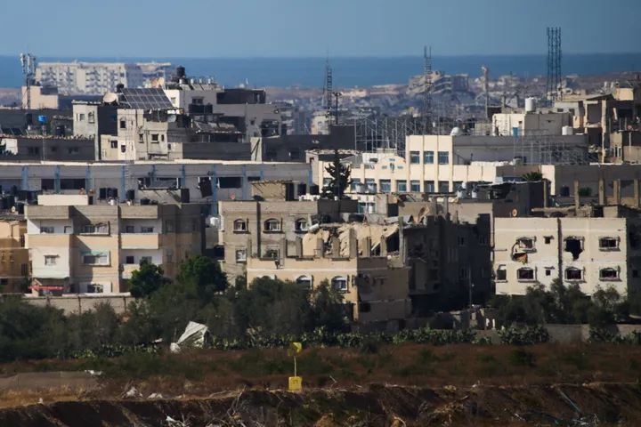 Sulmet izraelite vrasin tre palestinezë dhe plagosin 20 të tjerë në Gaza