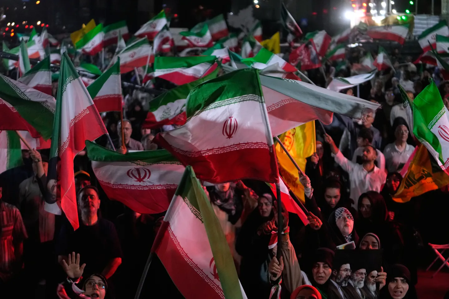 ایران لا هم د امریکا د وروستي تړون بیاکتنه کوي، او تراوسه یې ځواب نه دی استولی.