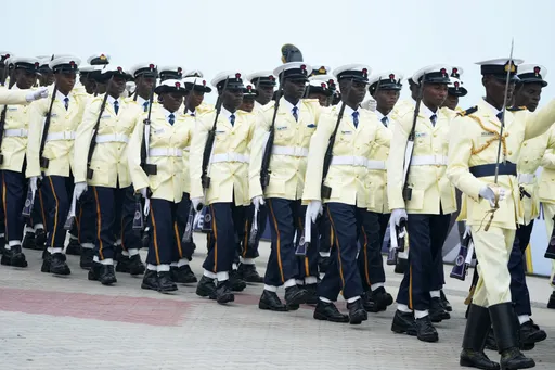 Nigerian Navy don uncover 98,000 litres of crude oil wey dem steal