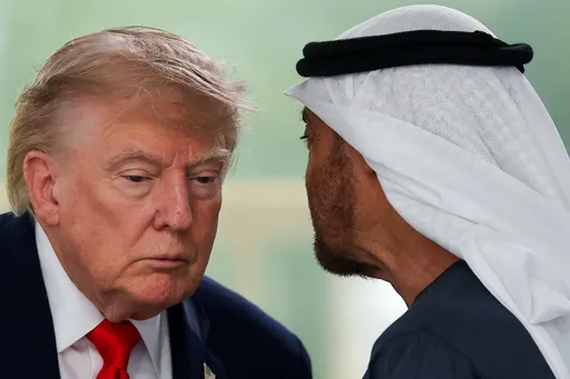 Трамп и претседателот на ОАЕ телефонски разговараа за случувањата на Блискиот Исток