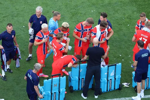 Umstrittene Trinkpausen: Immer wieder Fan-Unmut bei der WM