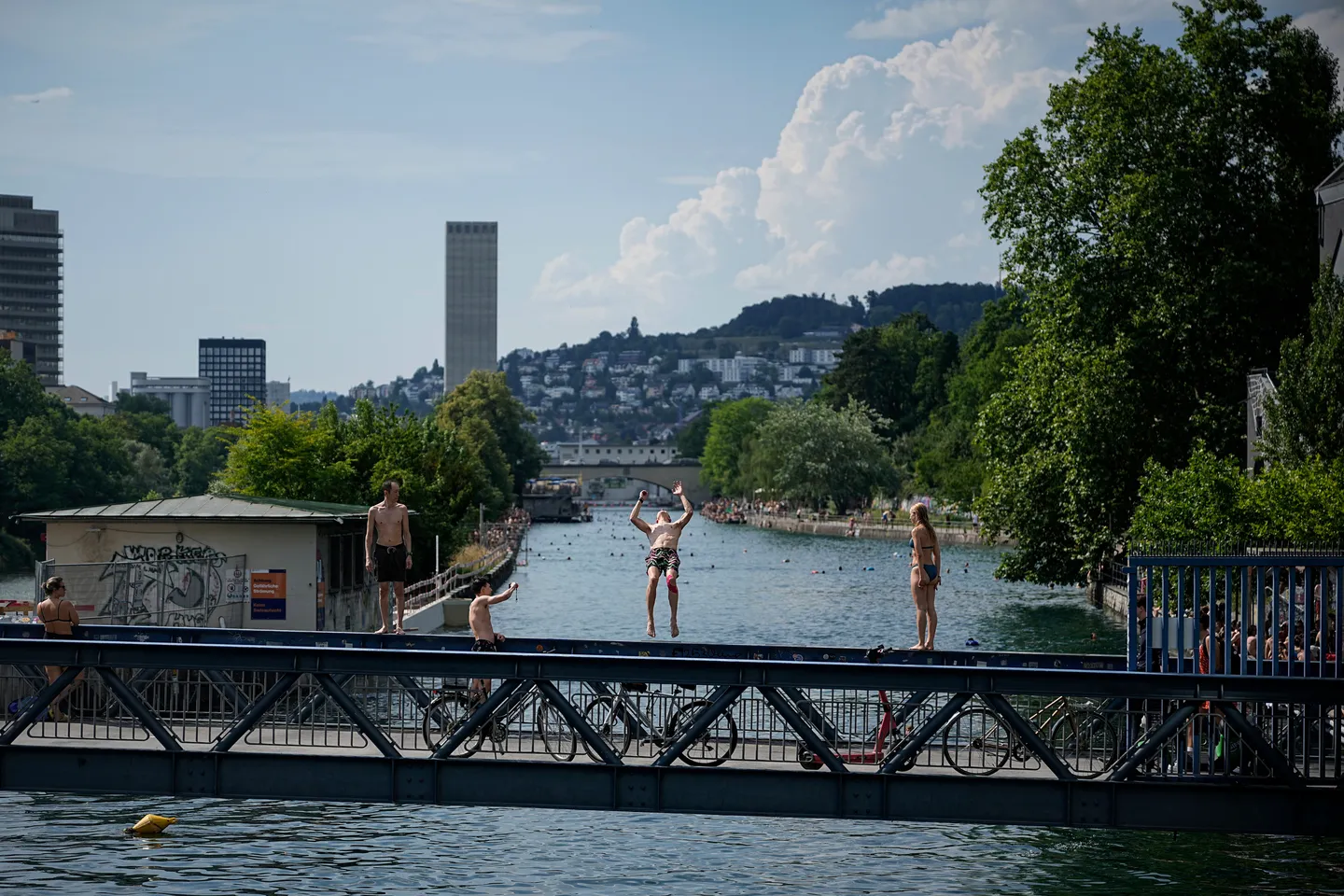 Heat Dome: Schweiz bricht Temperaturrekord für Juni