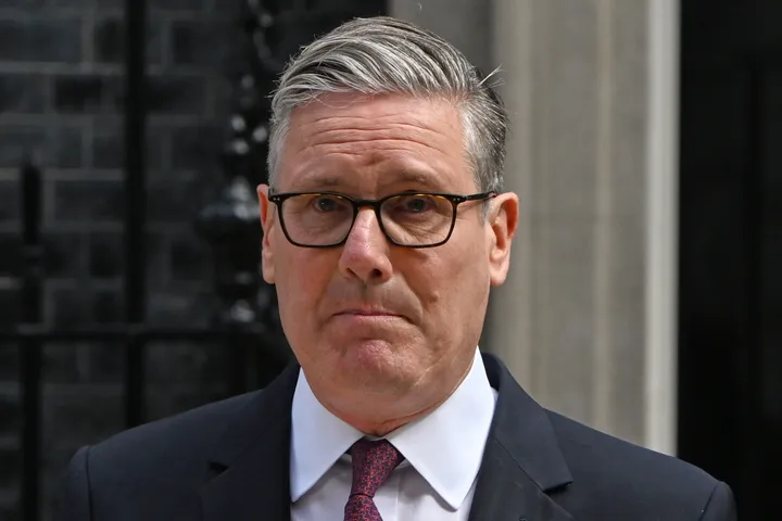Starmer quits as British prime minister