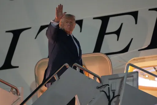 Trump va camino a cumbre de la OTAN, entre reportes de que reintegrará a Türkiye al programa de F-35