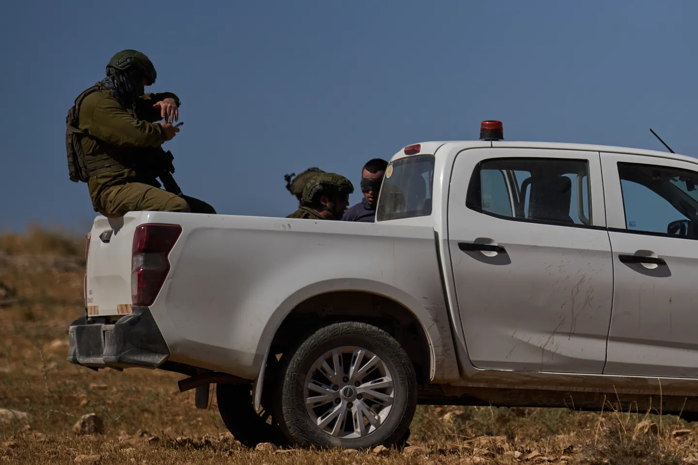 Illegal Israeli settlers torch Palestinian homes, injure six in latest occupied West Bank raids