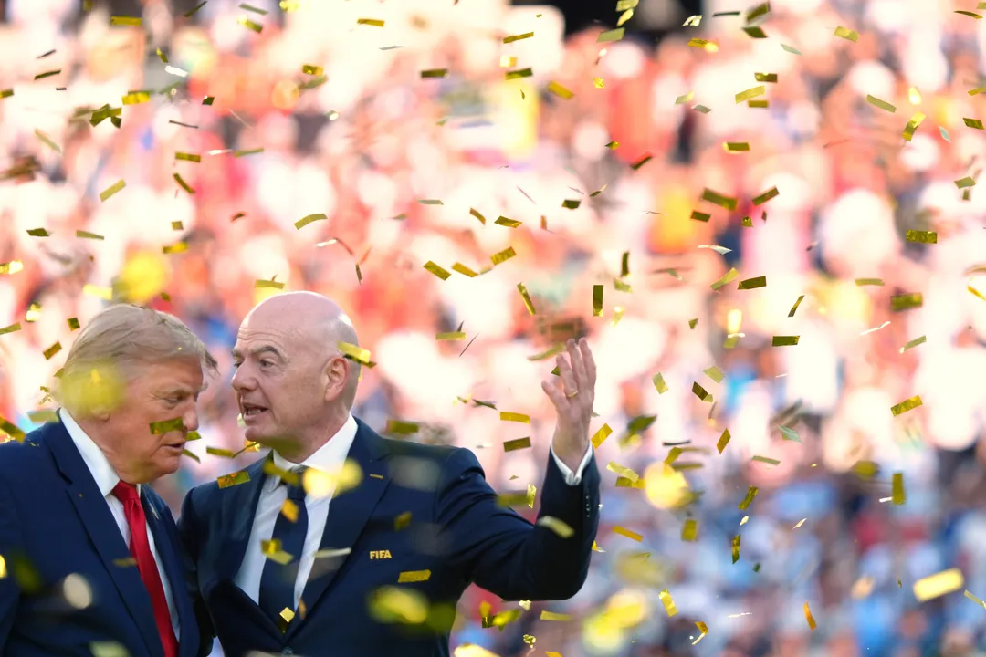 Infantino plant Investoren-Deal: Britischer Premier und Blatter kritisieren FIFA scharf