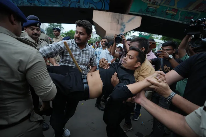 छात्र आंदोलन पर पुलिस ने अत्यधिक बल प्रयोग किया: एमनेस्टी इंटरनेशनल