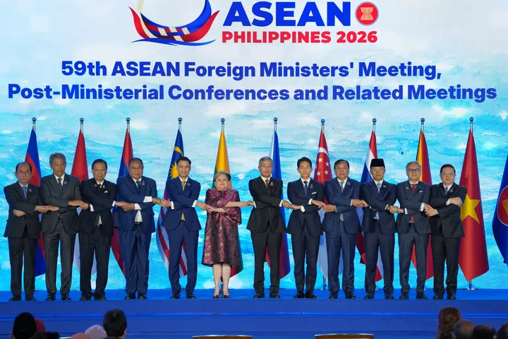 ASEAN-i hap samitin me thirrje për unitet mes trazirave globale