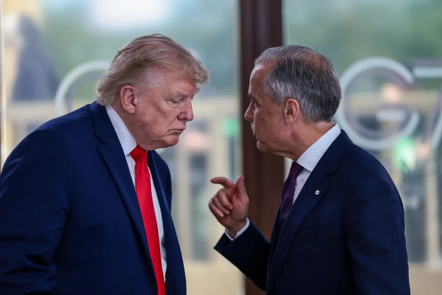 Трамп ги паузира царините од 50 отсто за Канада на три дена