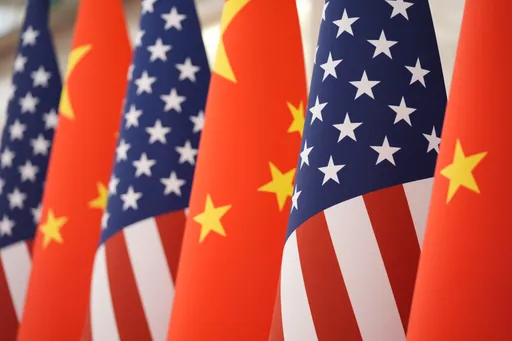 De VS willen de uitgaven voor maatregelen tegen China opvoeren, terwijl China dit afwijst