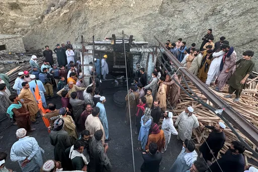 د پاکستان په بلوچستان ایالت کې د سکرو په کان کې چاودنې په لسګونو کسان ووژل