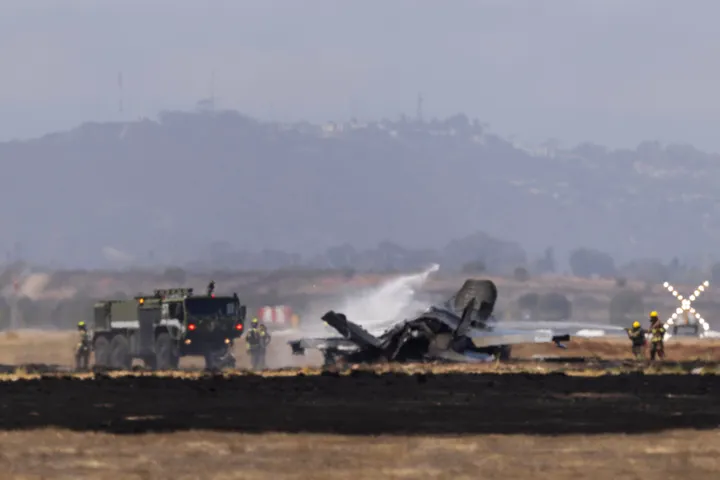 US F-35 fighter jet crashes near California military base