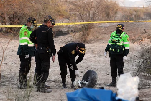 Tourist plane crashes in Peru, killing 13