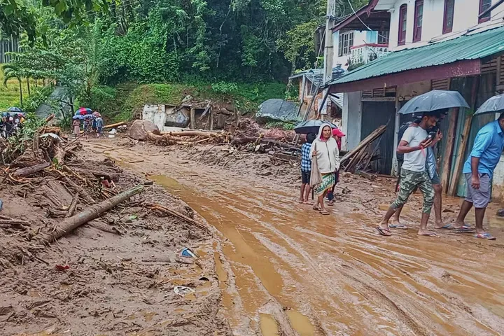 At least 6 killed, one missing after floods and landslides hit Sri Lanka