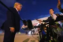 Washington espère un accord dès mercredi sur Ormuz, nouvel ultimatum de Trump à l'Iran