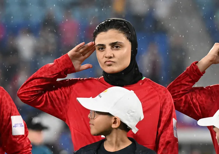 Iranian women footballers who sought asylum become Australian citizens