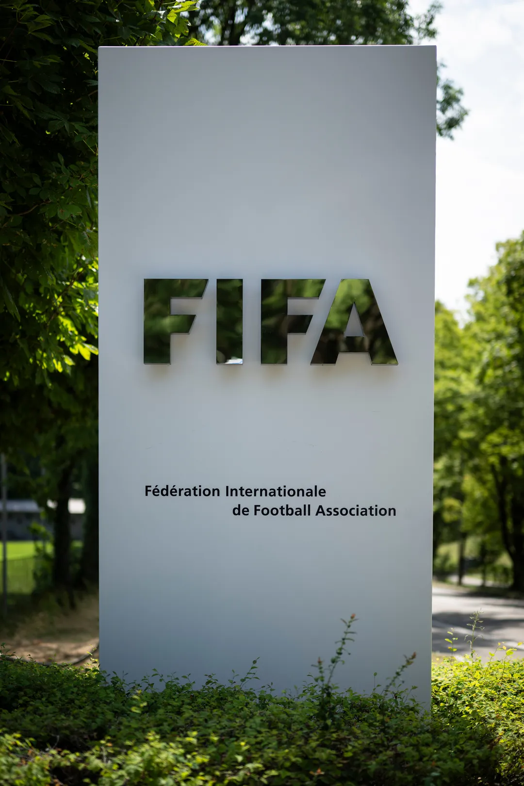 La FIFA licencie son directeur des opérations, sur fond de désaccord sur son ouverture aux investisseurs privés