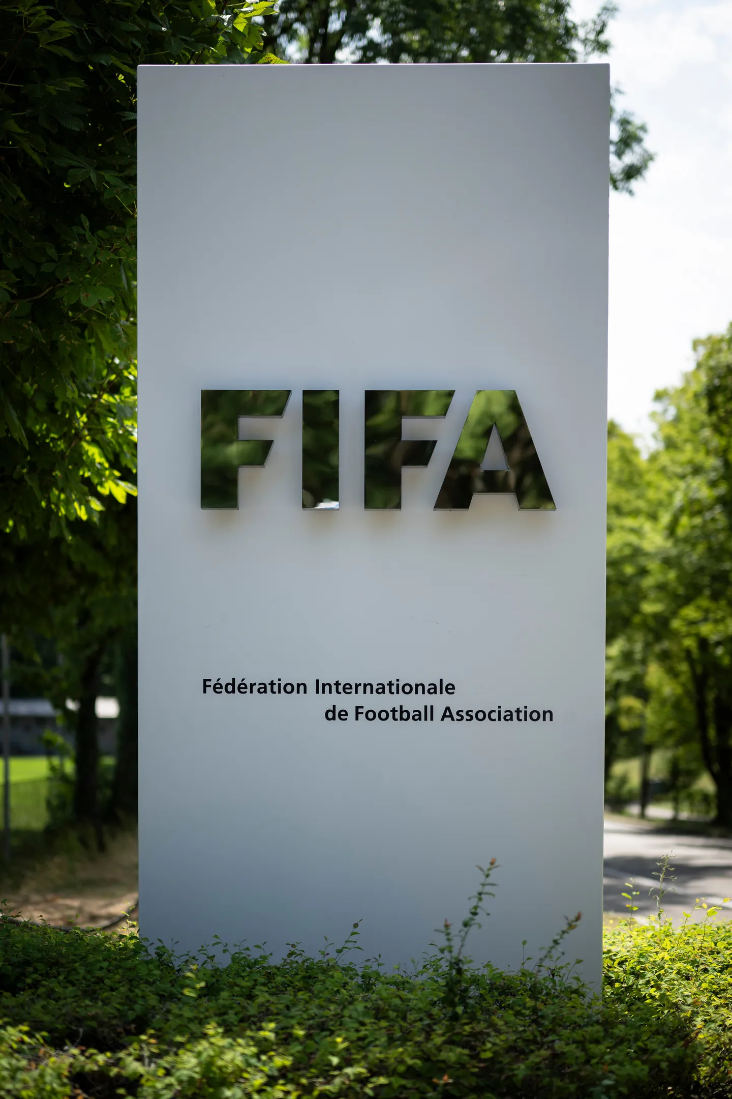 La FIFA licencie son directeur des opérations, sur fond de désaccord sur son ouverture aux investisseurs privés