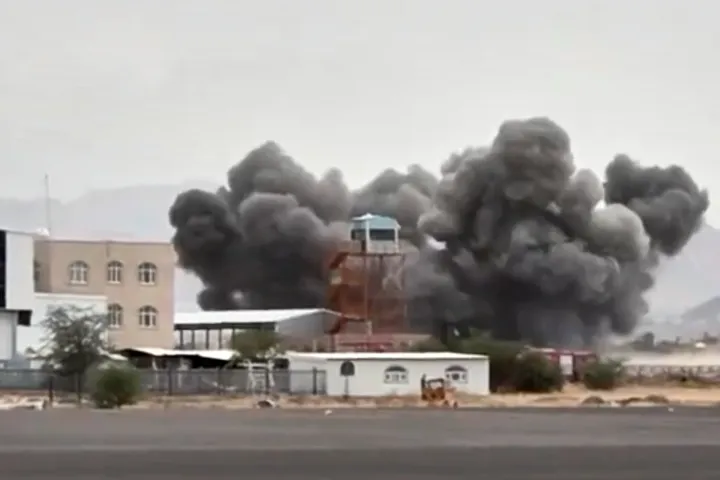 260 Houthis tués lors de 97 opérations sur les fronts du sud, selon l'armée yéménite