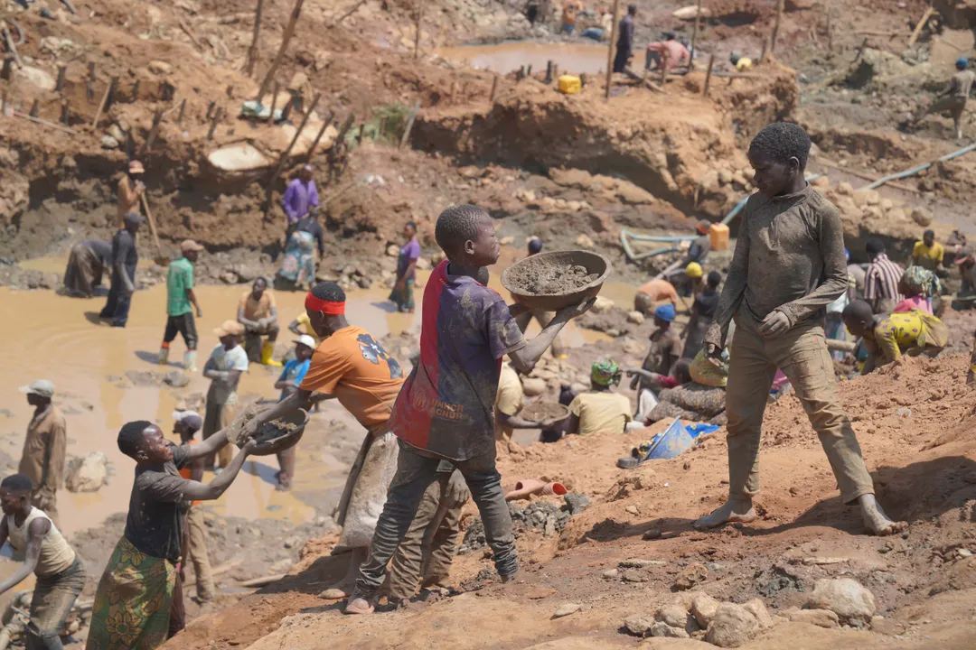 Nigeria dey risk to import minerals for future, geophysicists warn