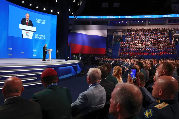 Putin’s United Russia wins record 355 seats in State Duma