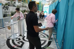 Казакстан жаңы конституциясынын алкагында биринчи парламенттик шайлоосун өткөрүп жатат