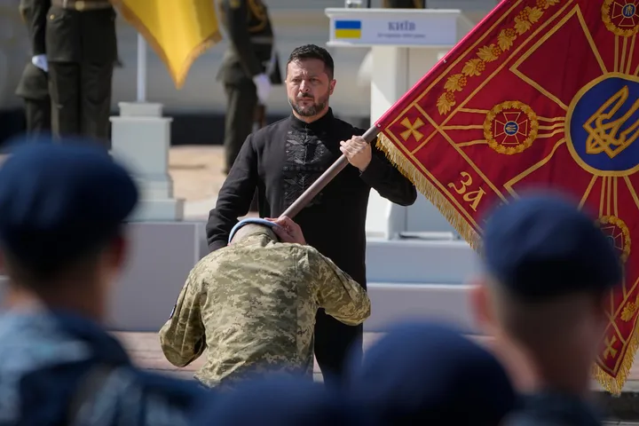 Зеленски: Украина сака мир, но нема да ѝ попушти на Русија по секоја цена