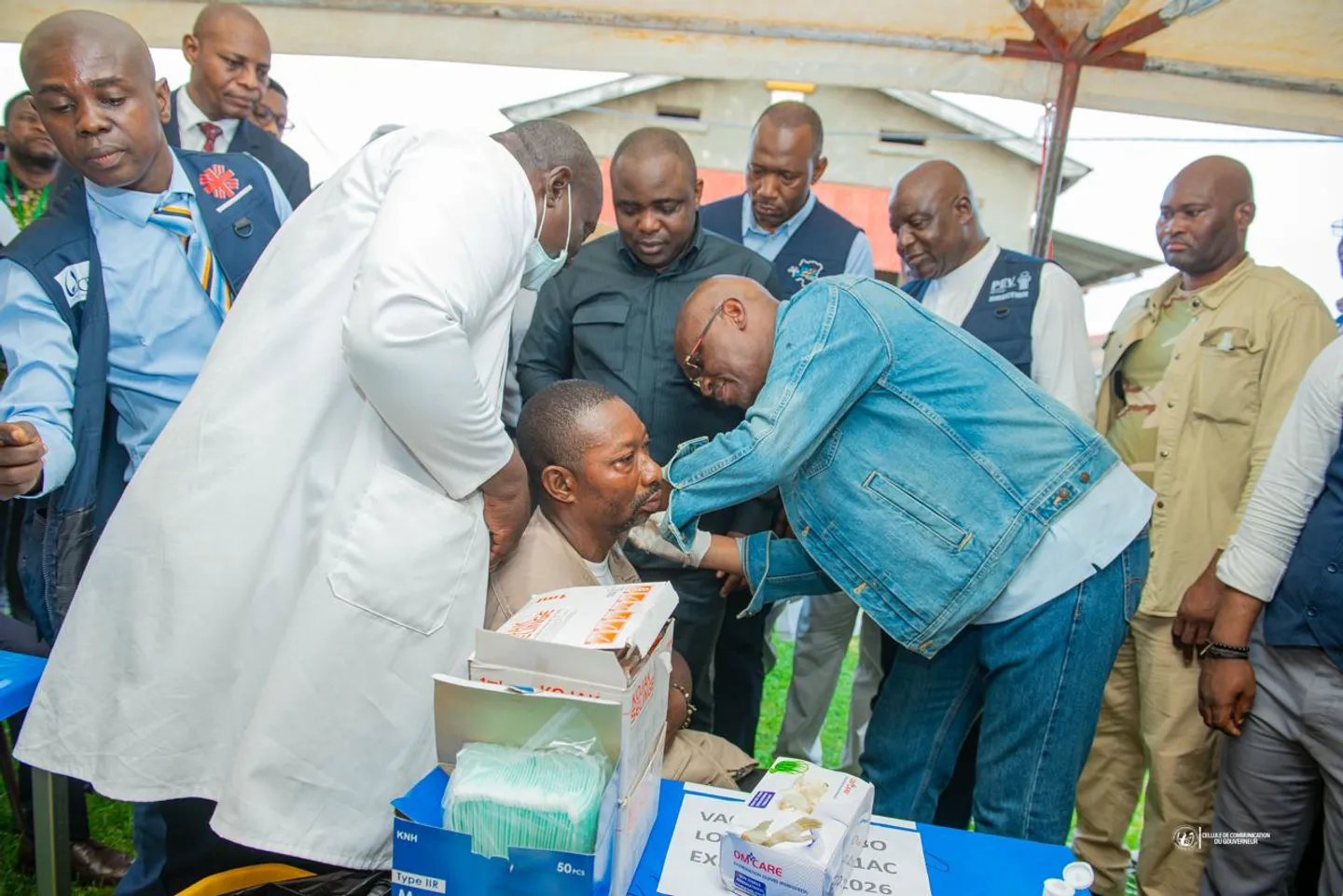 La RDC lance la vaccination des professionnels de santé de première ligne contre Ebola